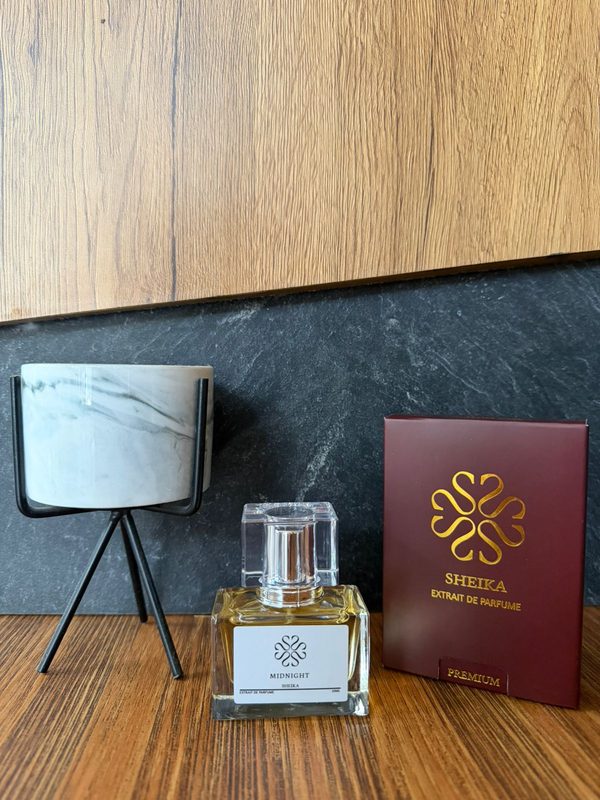 Botol parfum Midnight