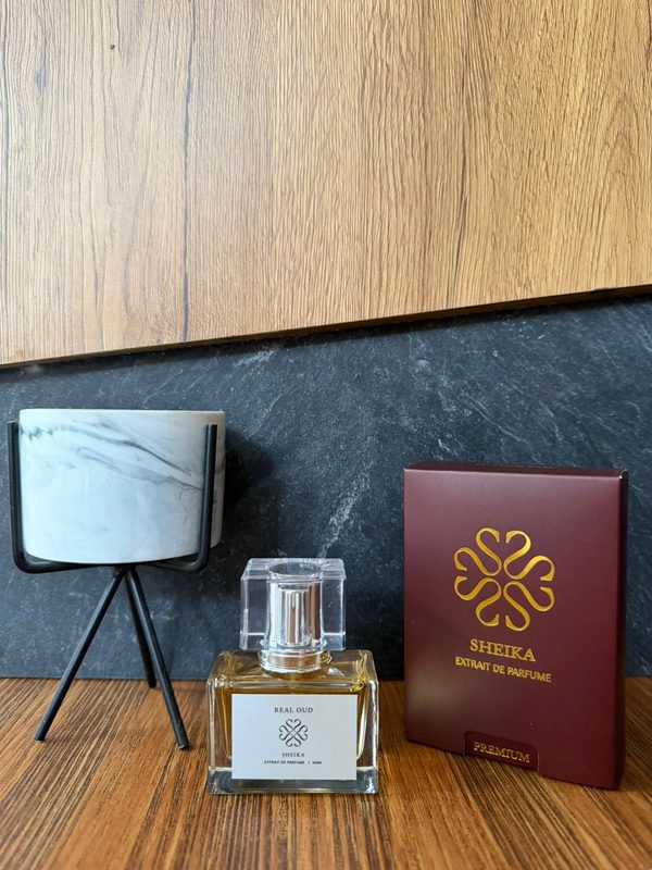Botol parfum Real Oud