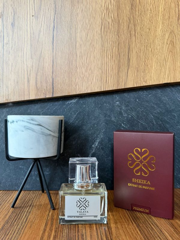 Botol parfum Valaya