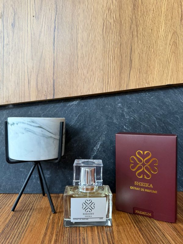 Botol parfum Xerjoff